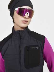 1912430-999000_Core20Nordic20Training20Insulate20Vest20W_Closeup3