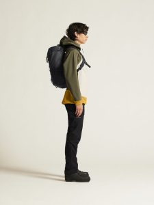 1912436-214664_ADV20Backcountry20Hybrid20Jacket20M_closeup2