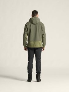 1912436-681664_ADV20Backcountry20Hybrid20Jacket20M_closeup3