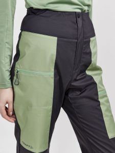 1912439-992622_ADV20Backcountry20Pants20W_Closeup3