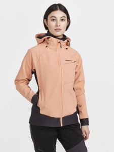 1912440-716992_ADV20Backcountry20Hybrid20Jacket20W_Closeup1