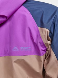 1912448-698224_PRO20Trail20Hydro20Jacket20W_Closeup4