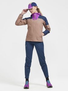 1912448-698224_PRO20Trail20Hydro20Jacket20W_Closeup8