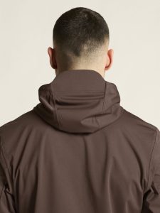 1912453-286000_ADV20Essence20Hydro20Jacket20M_closeup7