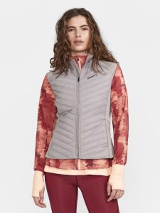 1912466-230000_ADV20Essence20Warm20Vest20W_Closeup1