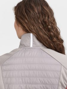1912466-230000_ADV20Essence20Warm20Vest20W_Closeup3