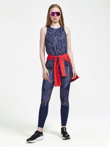 1912471-396791_ADV20HiT20Singlet20W_Closeup5