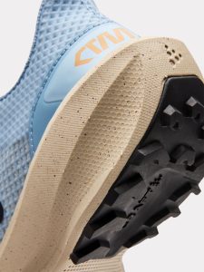 1912658-313582_CTM20Ultra20Trail20W_Closeup6