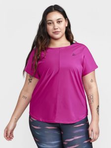 1912673-486000_CORE20Essence20SS20Plus20Tee20W_Closeup1