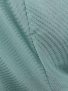 1912673-626000_CORE20Essence20SS20Plus20Tee20W_Closeup3