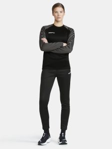1912735-999985_Squad202.020Crewneck20W_Closeup5