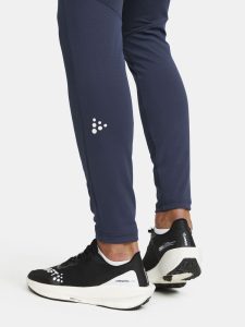 1912751-390000_Extend20Slim20Pant20M_Closeup5