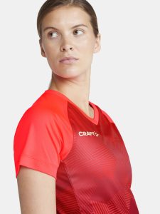 1912760-410000_Premier20Fade20Jersey20W_Closeup4