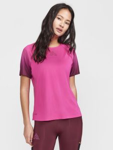 1913142-474492_PRO20Trail20SS20Tee20W_Closeup1