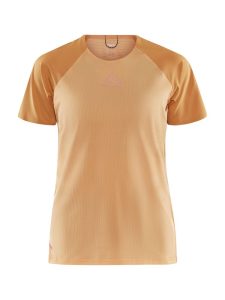 1913142-582574_PRO20Trail20SS20Tee20W_Front