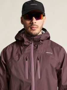 1913151-7880_PRO20Trail202L20Light20Weight20Jacket20M_closeup5