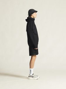 1913151-9990_PRO20Trail202L20Light20Weight20Jacket20M_closeup2