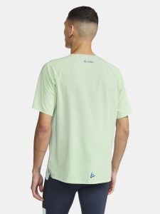 1913152-602000_20PRO20Trail20SS20Tee20M_closeup2