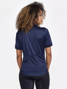 1913164-396000_Core20Essence20Jersey20Regular20Fit20W_Closeup2