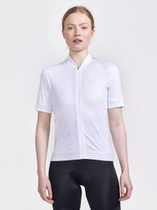 1913164-900000_Core20Essence20Jersey20Regular20Fit20W_Closeup1