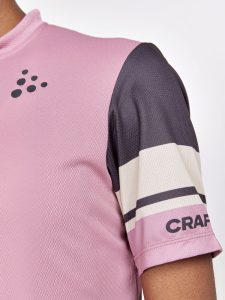1913173-743992_Core20Endur20Logo20Jersey20W_Closeup4