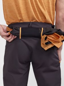 1913180-992000_Pro20Gravel20Shorts20M_Closeup5