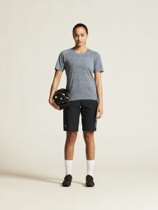 1913184-328000_Adv20Gravel20SS20Tee20W_closeup1