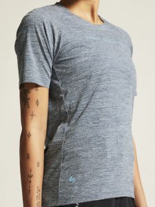 1913184-328000_Adv20Gravel20SS20Tee20W_closeup6