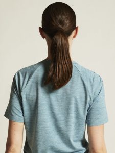 1913184-361000_Adv20Gravel20SS20Tee20W_closeup6