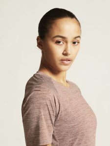 1913184-473000_Adv20Gravel20SS20Tee20W_closeup6