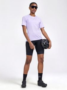 1913184-723200_Adv20Gravel20SS20Tee20W_Closeup4
