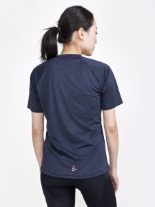 1913184-999200_Adv20Gravel20SS20Tee20W_Closeup2