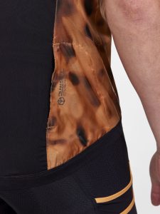 1913185-574999_Pro20Gravel20Wind20Vest20M_Closeup4