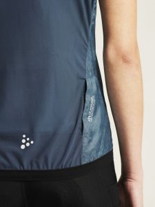 1913186-328007_Pro20Gravel20Wind20Vest20W_closeup6