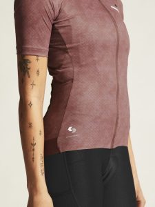 1913188-473007_Pro20Gravel20SS20Jersey20W_closeup6
