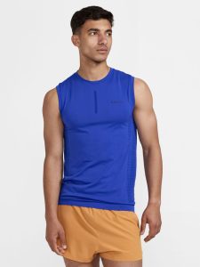 1913202-331000_ADV20Cool20Intensity20SL20Tee20M_Closeup1