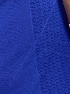 1913202-331000_ADV20Cool20Intensity20SL20Tee20M_Closeup3
