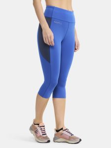 1913209-359396_ADV20Essence20Capri20Tights20220W_closeup2