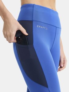 1913209-359396_ADV20Essence20Capri20Tights20220W_closeup3