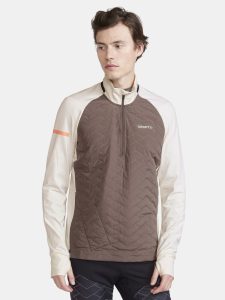 1913614-244905_ADV20SubZ20Sweater20320M_Closeup1