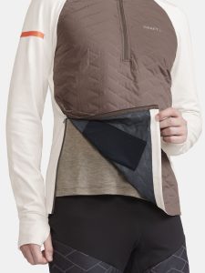1913614-244905_ADV20SubZ20Sweater20320M_Closeup4