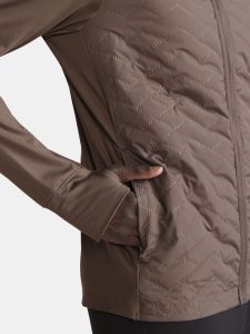 1913615-244000_ADV20SubZ20Jacket20320M_Closeup3
