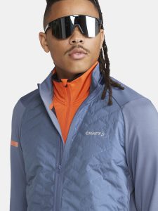 1913615-362000_ADV20SubZ20Jacket20320M_Closeup3
