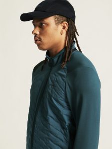 1913615-629000_ADV20SubZ20Jacket20320M_closeup5