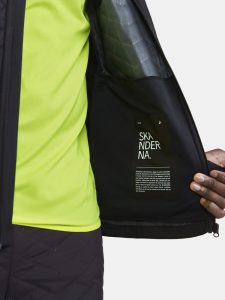 1913615-999000_ADV20SubZ20Jacket20320M_Closeup5