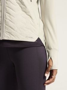 1913621-214000_ADV20SubZ20Jacket20320W_closeup7