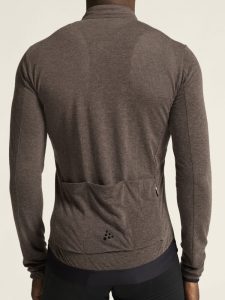 1913651-286000_Core20Bike20Essence20Wool20LS20Jersey20M_closeup6