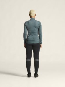 1913652-382000_Core20Bike20Essence20Wool20LS20Jersey20W_closeup3