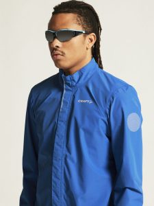 1913653-345000_Core20Endur20Hydro20Jacket20220M_closeup5