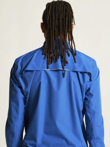 1913653-345000_Core20Endur20Hydro20Jacket20220M_closeup6